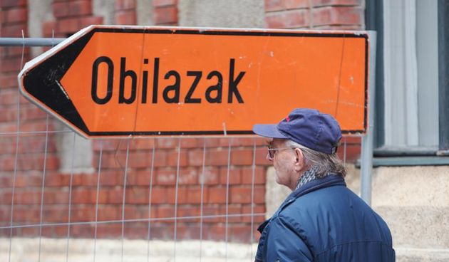 18.02.2014., Zagreb – Radovi na obnovi ulica kod Trga bana Jelacica na potezu Bakaceva – Augusta Cesarca – Frana Kurelca jos su u punom jeku. Photo: Tomislav Miletic/PIXSELL Autor  Tomislav Miletic/PIXSELL Ključne riječi  znak, bakaceva, gradiliste, Aug