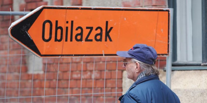 18.02.2014., Zagreb – Radovi na obnovi ulica kod Trga bana Jelacica na potezu Bakaceva – Augusta Cesarca – Frana Kurelca jos su u punom jeku. Photo: Tomislav Miletic/PIXSELL Autor  Tomislav Miletic/PIXSELL Ključne riječi  znak, bakaceva, gradiliste, Aug