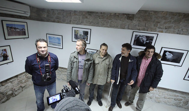 Otvorenje izložbe “Dobre vibracije” foto grupe 5.exe