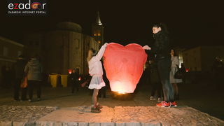 Humanitarni svjetlosni spektakl “Zaželi ljubav 2018.” @ Forum