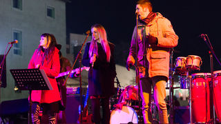 Doček 2017: Najluđa noć na zadarskom Poluotoku privukla više tisuća Zadrana i gostiju Doček 2017: Najluđa noć na zadarskom Poluotoku privukla više tisuća Zadrana i gostiju