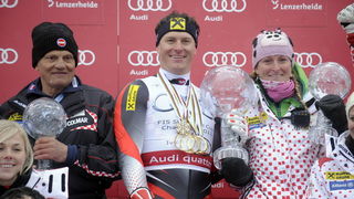 Lenzerheide, 190311.
Zavrsnica Svjetskog skijaskog kupa u skijanju u svicarskom mjestu Lenzerheide, Ivica Kostelic kao najbolji skijas u ukupnom poretku osvajac velikog kristalnog globusa i jos dva mala globusa za kombinaciju i slalom.
Na slici: Ante, Iv Lenzerheide, 190311.
Zavrsnica Svjetskog skijaskog kupa u skijanju u svicarskom mjestu Lenzerheide, Ivica Kostelic kao najbolji skijas u ukupnom poretku osvajac velikog kristalnog globusa i jos dva mala globusa za kombinaciju i slalom.
Na slici: Ante, Iv