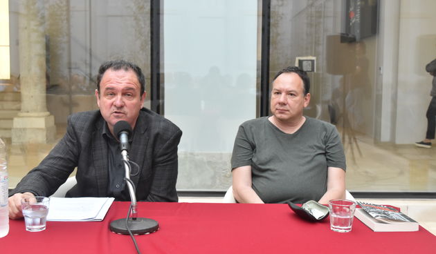 Jurica Pavičić, atrij Kneževe palače