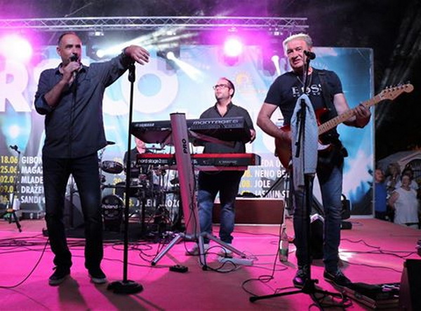 Virsko ljeto 2016: Dražen Zečić Zeko i Banana Band raspjevali i rasplesali Vir