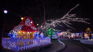 Još raskošnije izdanje: pogledajte kako izgleda Božićna priča obitelji Salaj gdje je ove godine zasjalo rekordnih 2.5 milijuna lampica