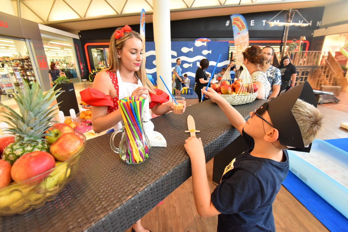 Supernova: Adio školo i dodjela ključeva dobitniku nagradne igre Supernova: Adio školo i dodjela ključeva dobitniku nagradne igre