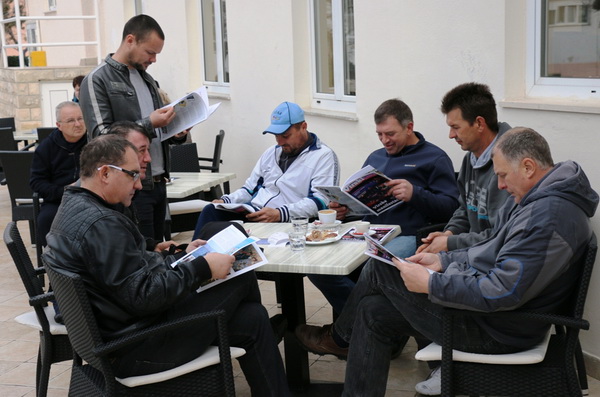 U organizaciji Općine Vir i Vir turizma virskim damama podijeljeno 400 ruža u povodu Dana žena