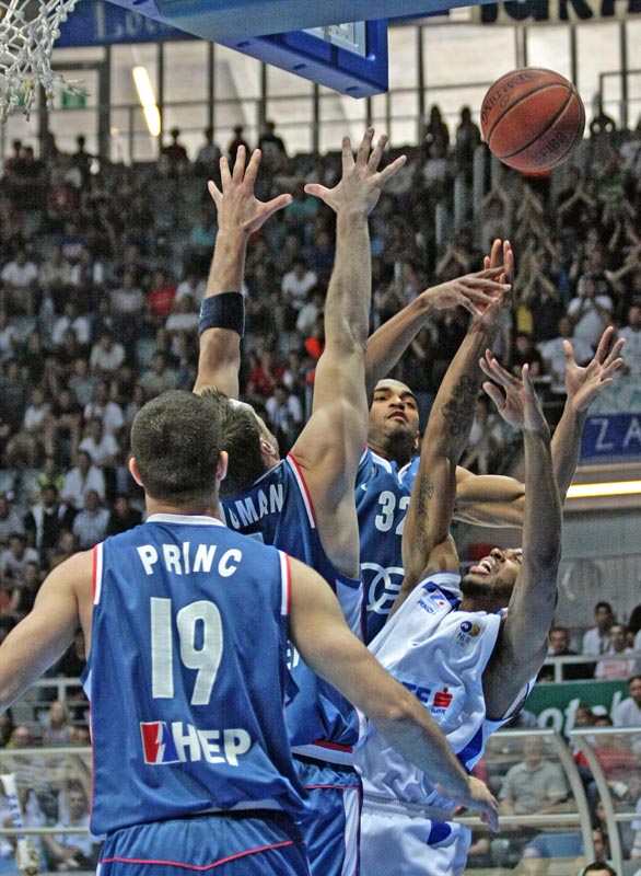 KK Zadar – KK Cibona (foto: Marin Gospić)