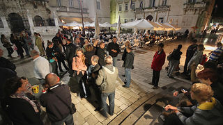 Zadarske klape odale počast Ljubi Stipišiću Delmati (Saša Čuka) Zadarske klape odale počast Ljubi Stipišiću Delmati (Saša Čuka)