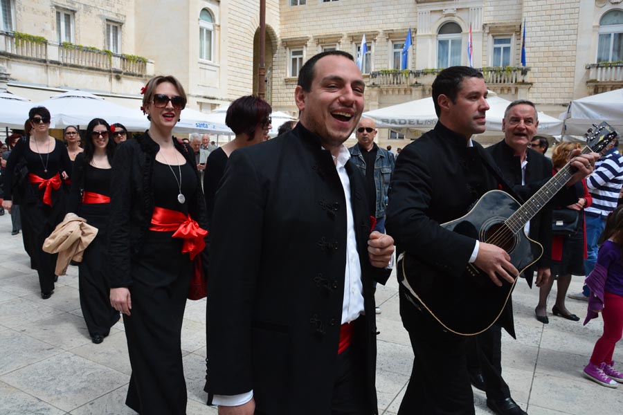 Predstavljanje svečane zadarske pučke nošnje, foto: Iva Perinčić Predstavljanje svečane zadarske pučke nošnje, foto: Iva Perinčić