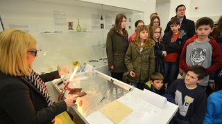 zadar; 9 ozujka 2016 – radionica recikliranja stakla – muzej antickog stakla zadar; 9 ozujka 2016 – radionica recikliranja stakla – muzej antickog stakla