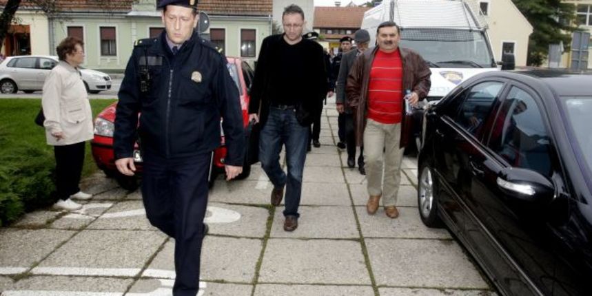 Privodjenje ginekologa (Foto : Željko Hajdinjak / Cropix) Privodjenje ginekologa (Foto : Željko Hajdinjak / Cropix)