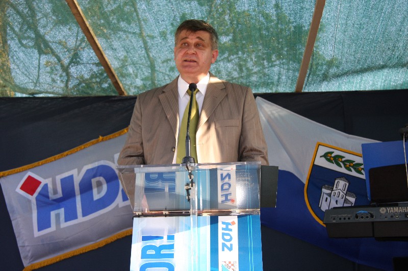 HDZ-ov predizborni skup u Gračacu (Foto: P. Sikirić)