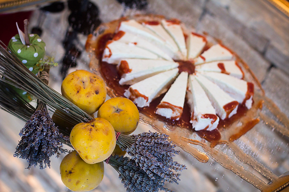 Restoran Pet bunara – “Šinjorina Dunja” (foto:Saša Čuka) Restoran Pet bunara – “Šinjorina Dunja” (foto:Saša Čuka)