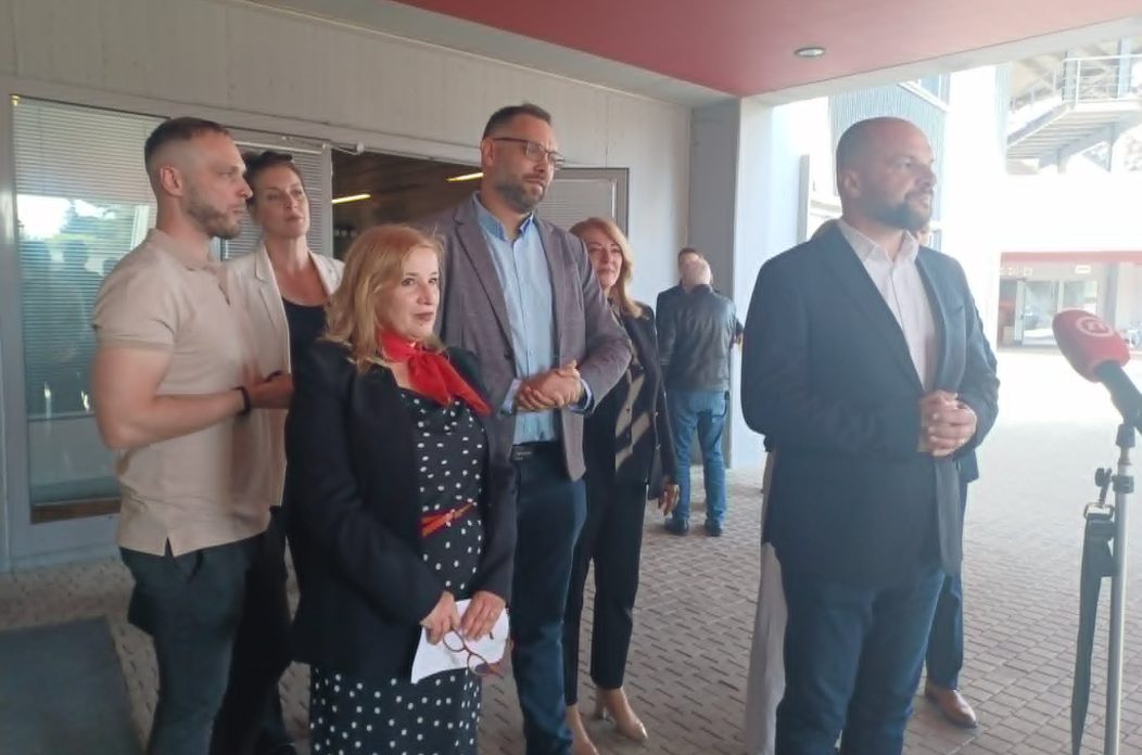 Izborna konvencija Županijske organizacije SDP-a Zadarske županije održana je danas u pozitivnom ozračju u dvorani ŠC Višnjik, a podršku je došao iskazati Siniša Hajdaš Dončić