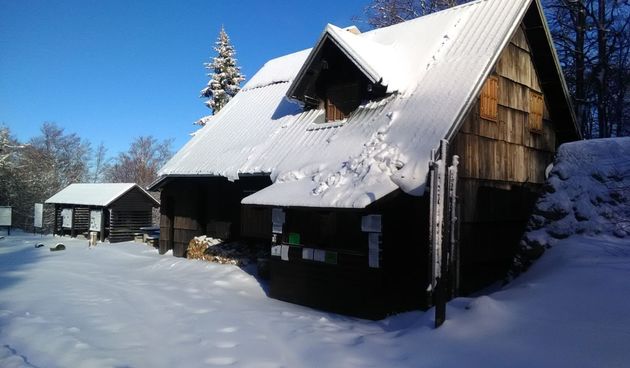 Novi snježni pokrivač u NP Sjeverni Velebit, do Babić Siče samo pješice!
