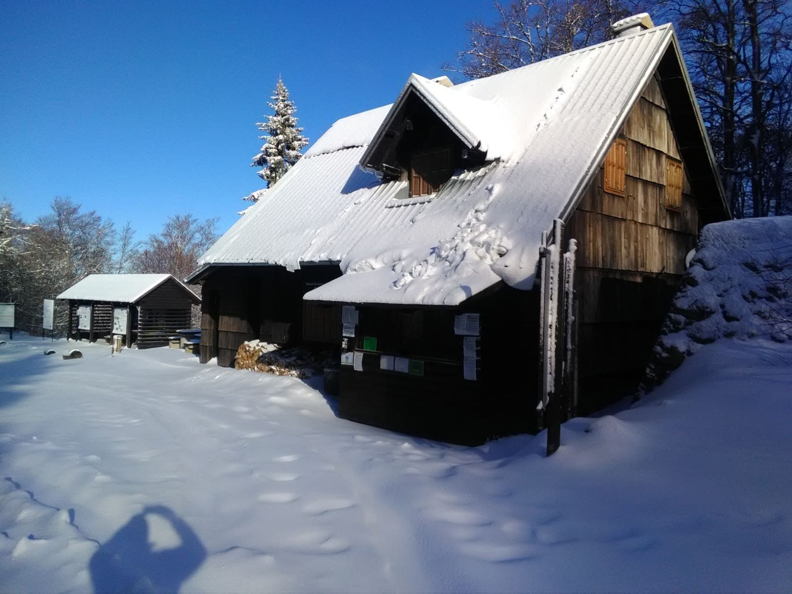 Novi snježni pokrivač u NP Sjeverni Velebit, do Babić Siče samo pješice!