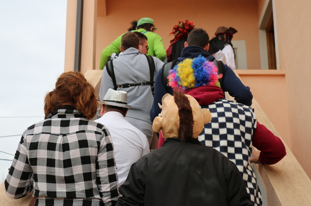 Virske maškare: Nedjelja u znaku zvijezdice Meri, Tota i Tempo Banda