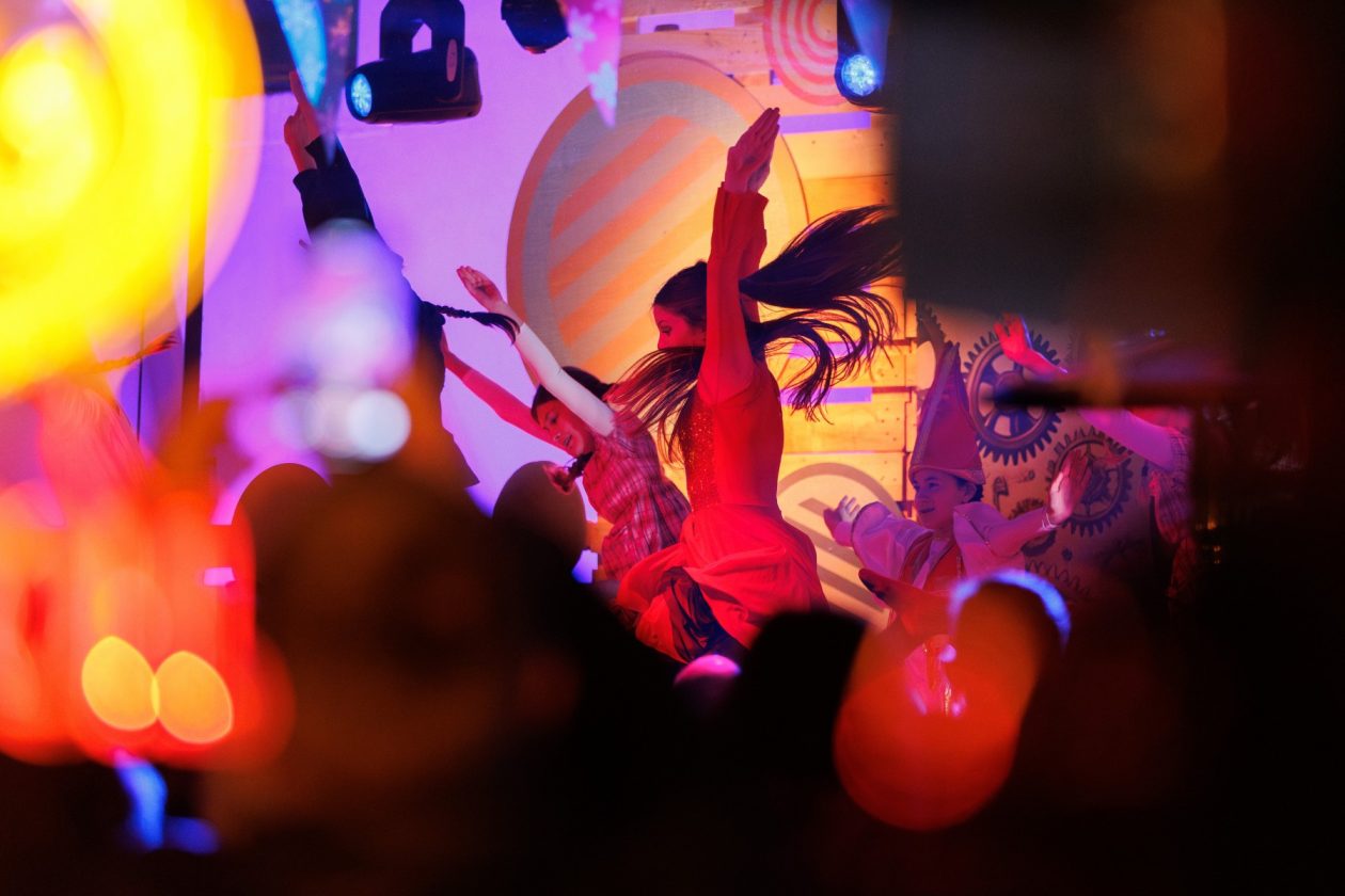 dječja predstava o svetom Nikoli, Božićni gramofon na Pijaci dječja predstava o svetom Nikoli, Božićni gramofon na Pijaci