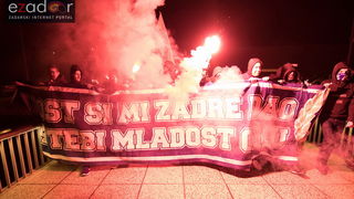 Okupljanje Tornada na Forumu i korteo do Krešinog doma Okupljanje Tornada na Forumu i korteo do Krešinog doma