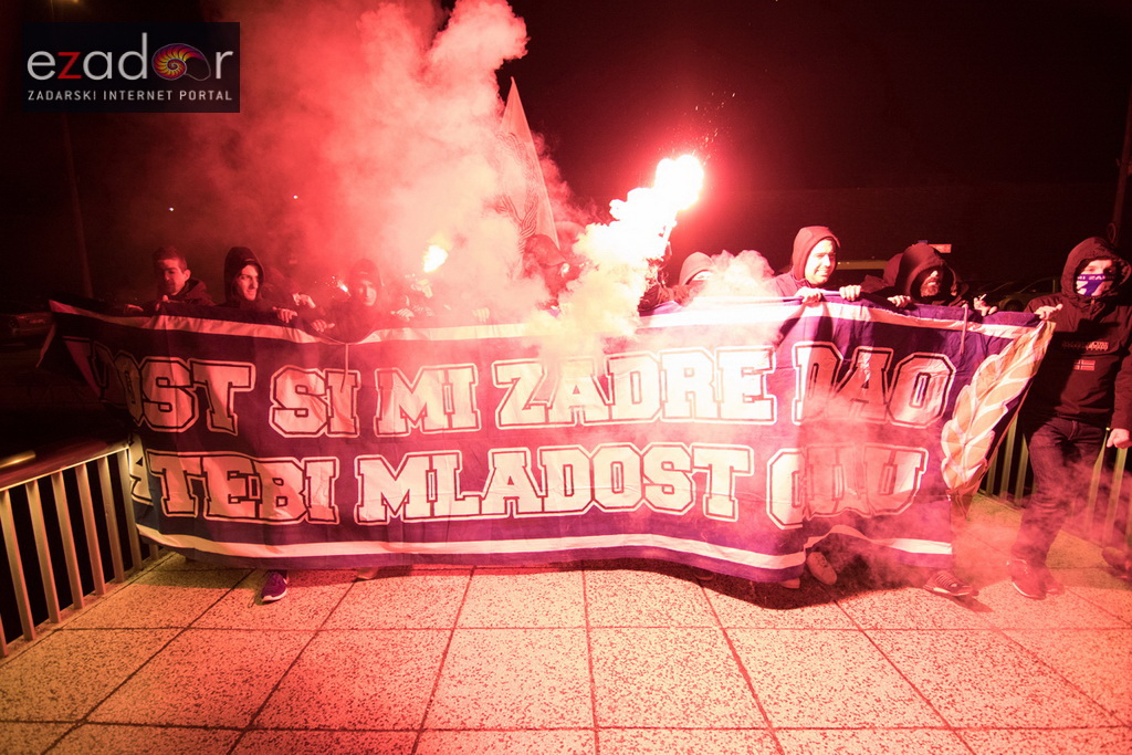 Okupljanje Tornada na Forumu i korteo do Krešinog doma Okupljanje Tornada na Forumu i korteo do Krešinog doma