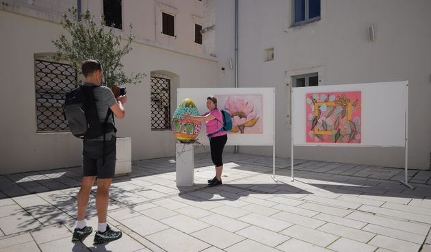 Uskrsna izložba u atriju palače Cedulin