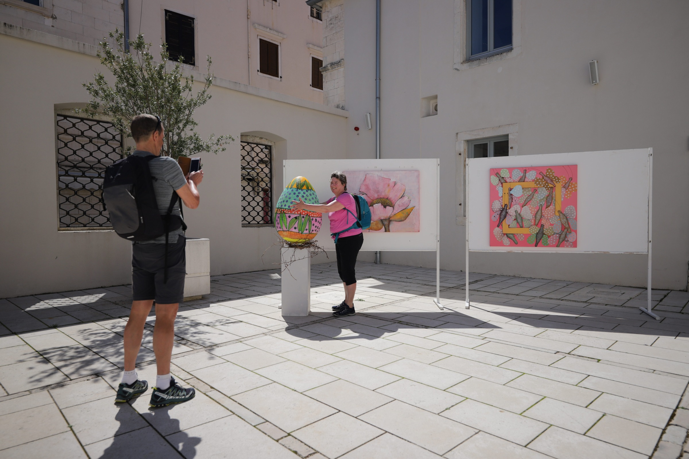 Uskrsna izložba u atriju palače Cedulin Uskrsna izložba u atriju palače Cedulin