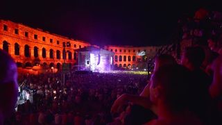 Koncert Olivera Dragojevića i Zlatana Stipišića u pulskoj Areni. Kao gosti nastupili su 2CELLOS. Photo: Duško Marušić/PIXSELL