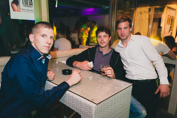 Zadarska večer s Ivicom Sikirićem Ićom u Hitch baru, 8.5.2015. (Foto: Ivan Toman) Zadarska večer s Ivicom Sikirićem Ićom u Hitch baru, 8.5.2015. (Foto: Ivan Toman)