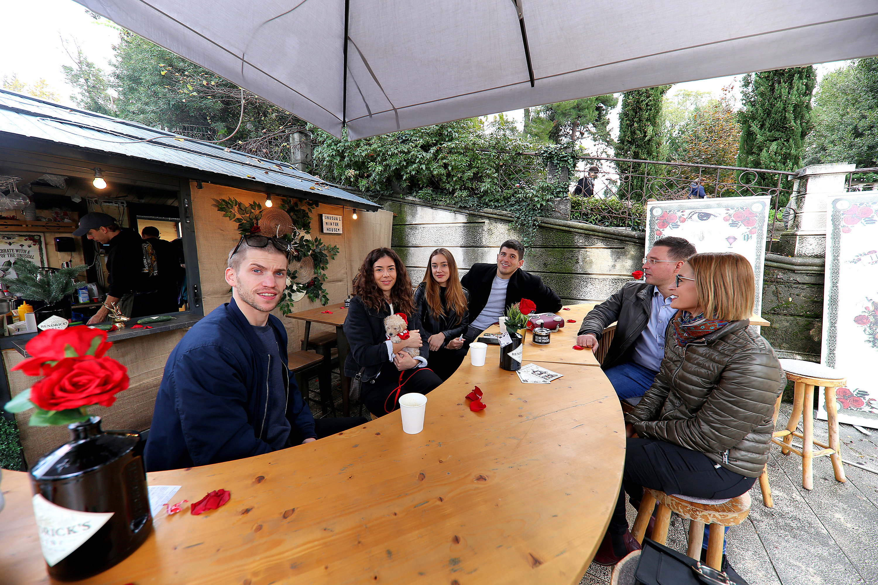 Adventske kućice su otvorile vrata, gastro ponuda je bolja i raznovrsnija nego ikad