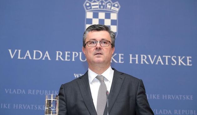 Premijer Tihomir Oreskovic i ministar financija Zdravko Maric odrzali nakon sjednice Vlade konferenciju za medije o novom proracunu.