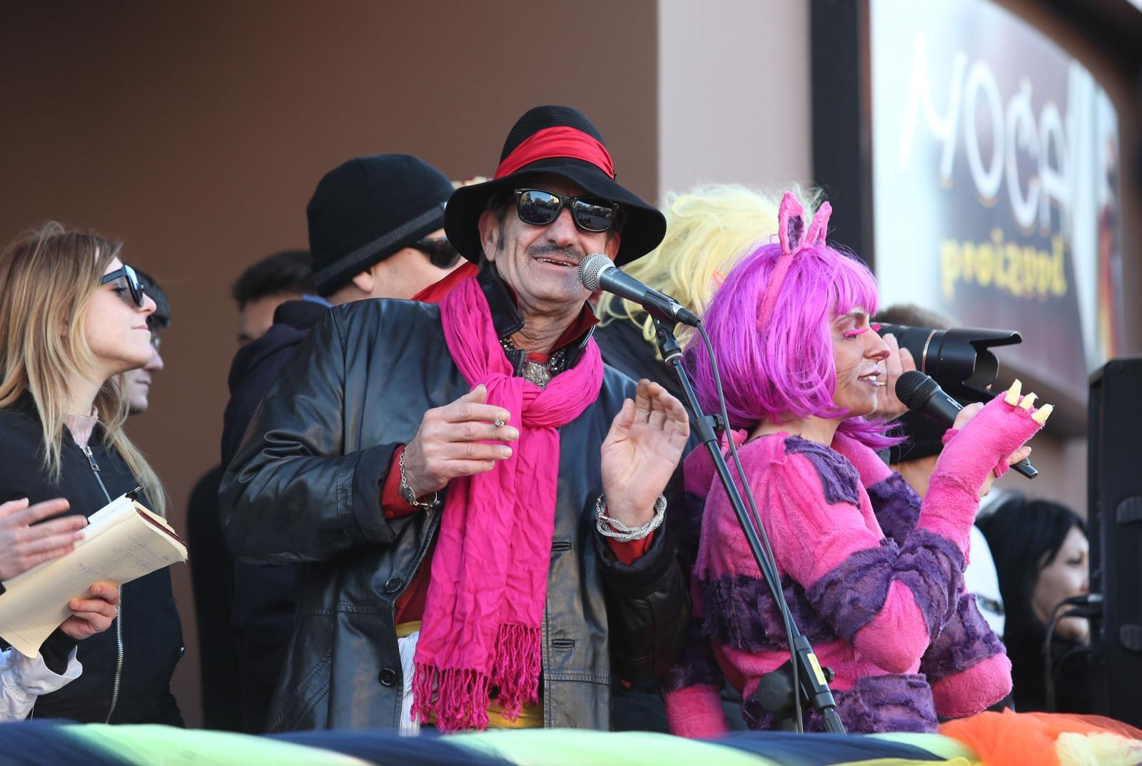 Murter: Maškarana povorka Velike Bake