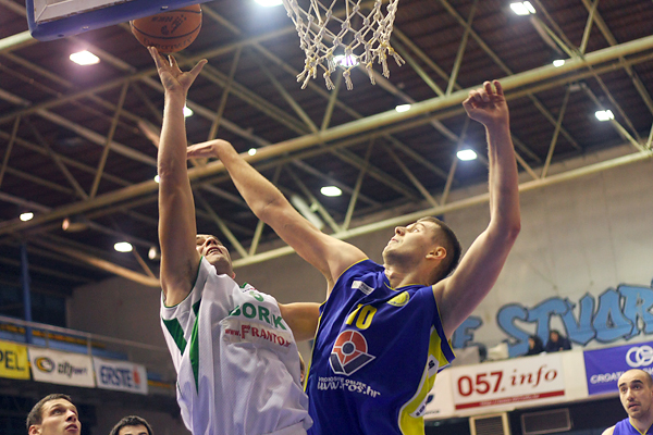 Ive Ivanov, KK Borik-Puntamika – KK Vrijednosnice Darda (Foto:Saša Čuka)