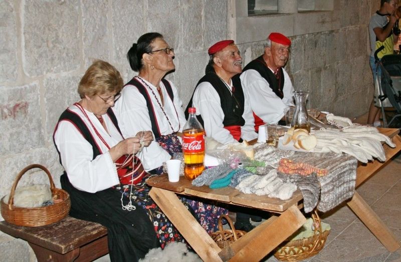 Pag: Peti Festival starih zanata Pag: Peti Festival starih zanata
