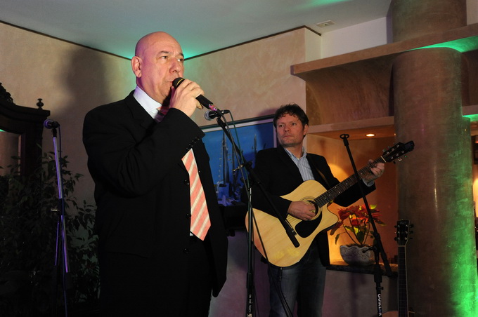 Zadar, 280213.
Poznati restoran Niko na zadarskoj Puntamici je veceras uz bogatu veceru i pjesmu brojnih izvodjaca sa svojim prijateljima i cestim gostima proslavio 50 godina od otvorenja. Na veceri su se pojavili brojni kumovi restorana kroz godine poput