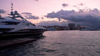 Tramontana u Zadru 17. prosinca 2011., Foto: Leo Banić Tramontana u Zadru 17. prosinca 2011., Foto: Leo Banić