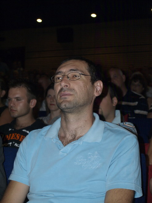 OLYMPUS DIGITAL CAMERA