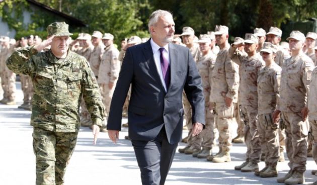 Božinović i vojnici (CROPIX)