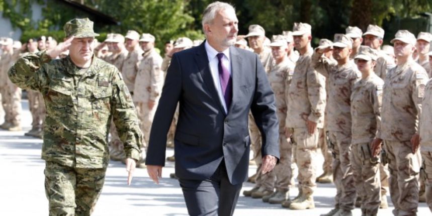 Božinović i vojnici (CROPIX) Božinović i vojnici (CROPIX)