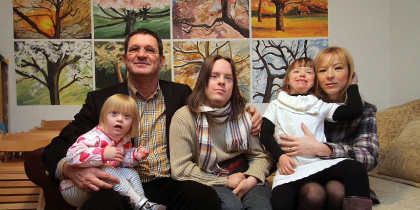Zvonko Šupe i djeca s Downovim sindromom Zvonko Šupe i djeca s Downovim sindromom