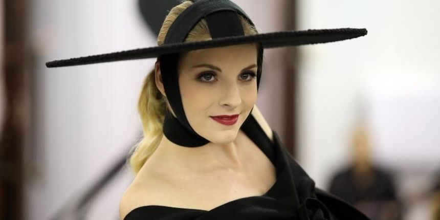 U sklopu tribine Moda osamdesetih – modni laboratorij za 21. stoljece odrzana odrzana modna revija Avangardna moda osamdesetih. Zvoncica Vuckovic. Photo: Robert Anic/PIXSELL U sklopu tribine Moda osamdesetih – modni laboratorij za 21. stoljece odrzana odrzana modna revija Avangardna moda osamdesetih. Zvoncica Vuckovic. Photo: Robert Anic/PIXSELL