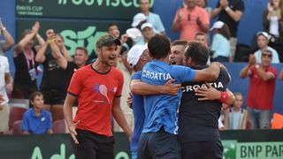 Slavlje hrvatskih tenisača nakon pobjede nad SAD-om Slavlje hrvatskih tenisača nakon pobjede nad SAD-om
