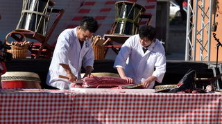 Velikom gastro-eno feštom na Forumu završen 2. “Tuna, Sushi & Wine Festival” Velikom gastro-eno feštom na Forumu završen 2. “Tuna, Sushi & Wine Festival”