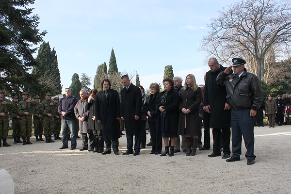 Image 1040153 (auto)