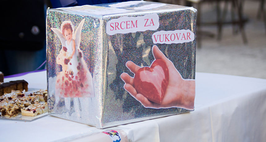 Humanitarna akcija ‘’Vukovaru za dar” (foto:Saša Čuka) Humanitarna akcija ‘’Vukovaru za dar” (foto:Saša Čuka)