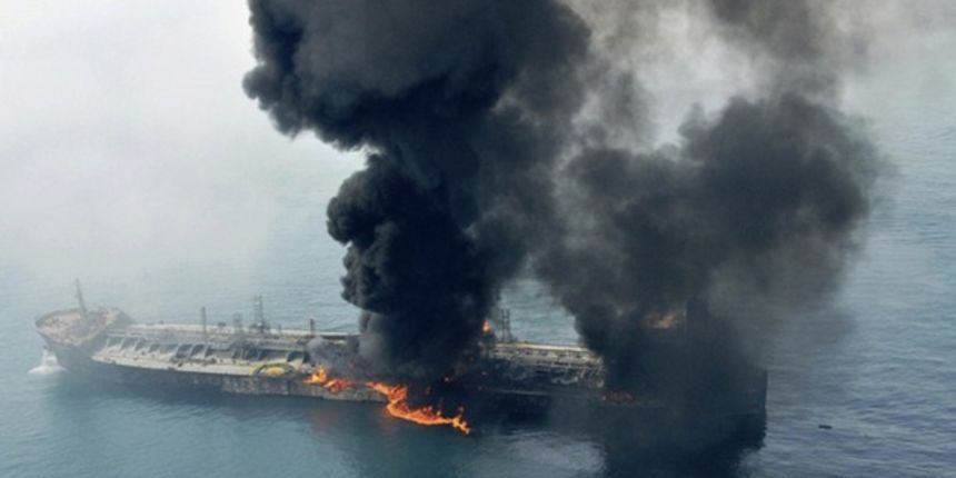 sudar brodova(Foto:reuters.com) sudar brodova(Foto:reuters.com)