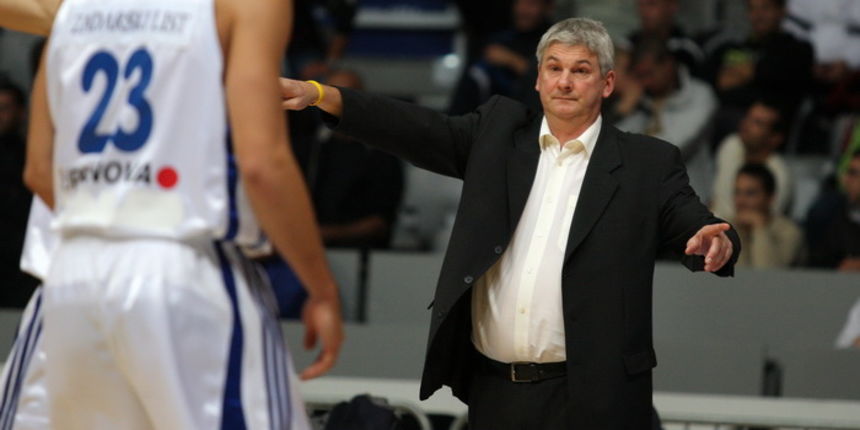 Zadar, 151011.Dvorana Kresimir Cosic. Kosarkaska utakmica, Zadar – Svjetlost Brod.Na fotografiji: trener Zadra Ales Pipan.Foto: Andrija Lucic / CROPIX