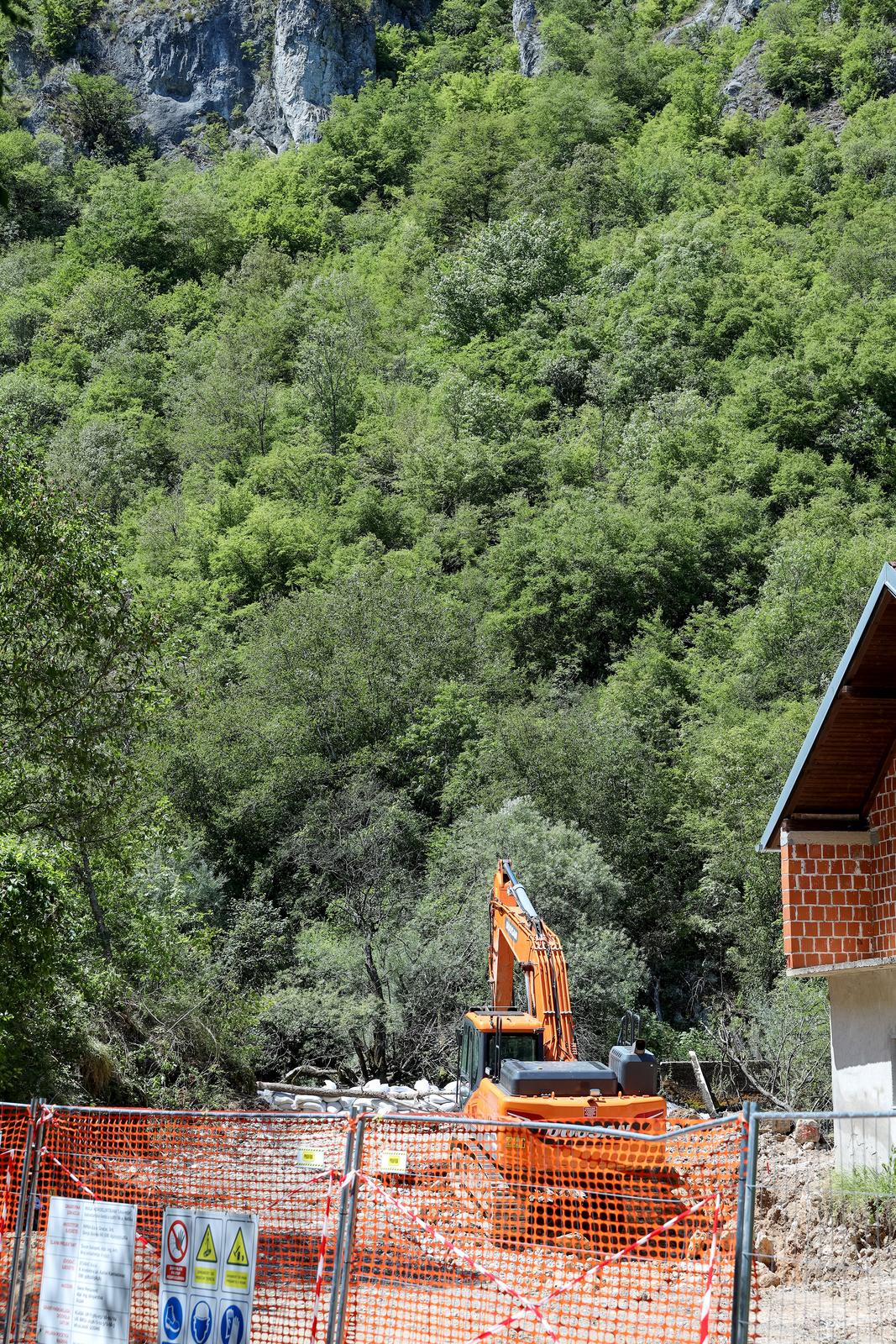 Izgradnja mini hidroelektrane na rijeci Uni Izgradnja mini hidroelektrane na rijeci Uni