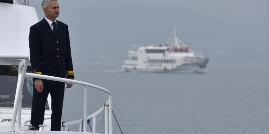 U povodu Dana pomoraca  održan tradicionalni obred bacanja vijenca u more odana je počast svim stradalim pomorcima.  Photo: Dino Stanin/PIXSELL