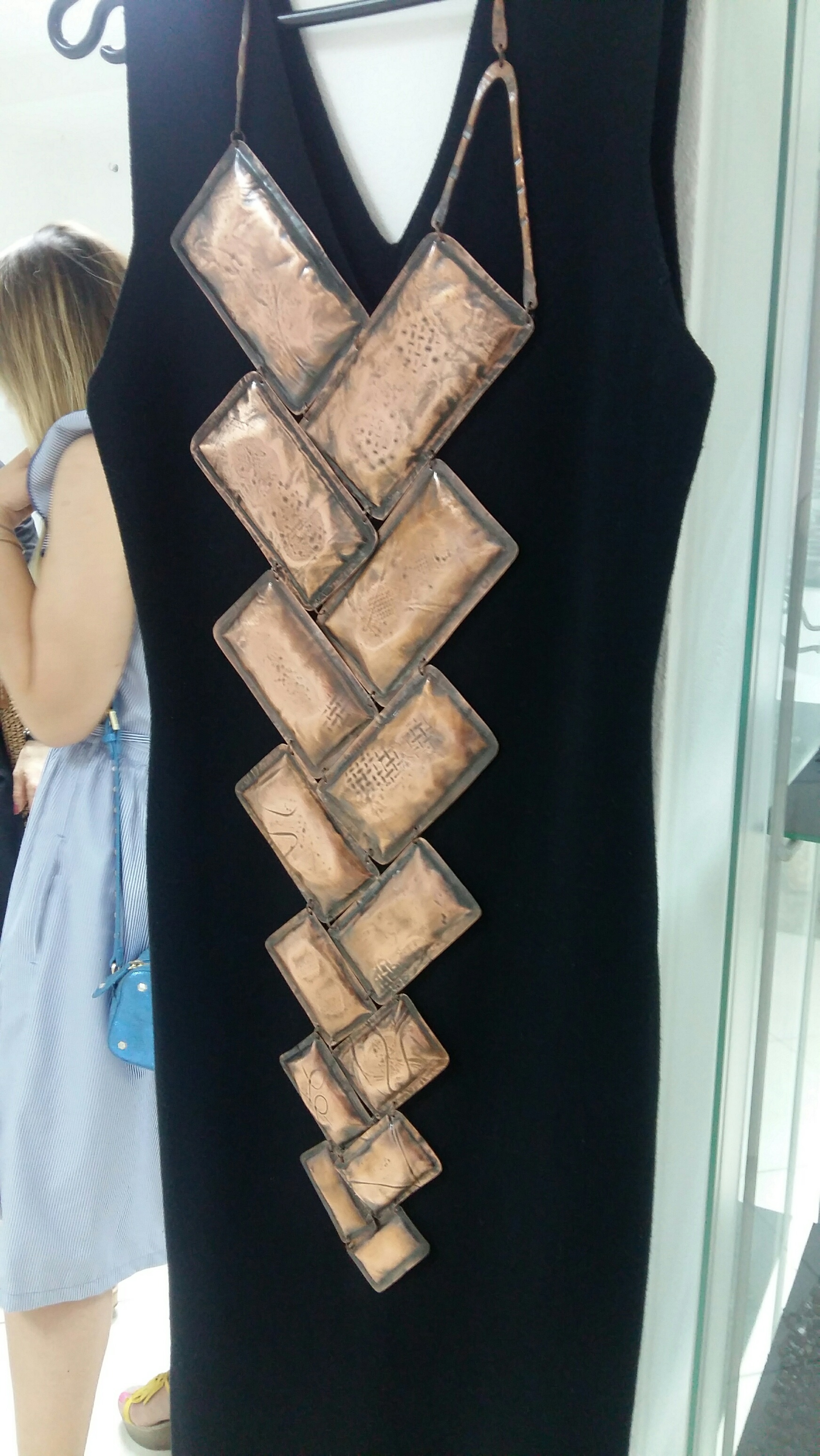 Otvorenje izložbe unikatnog hand made nakita i modnih dodataka ARtDoOR